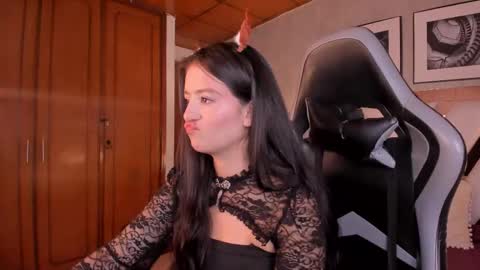 haathorx online show from December 3, 2025, 2:48 pm