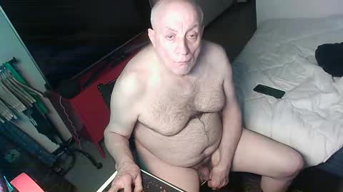 Snapshot of hacknoob62 chatting on October 14, 2025, 5:58 pm hacknoob62 online show from October 14, 2025, 5:58 pm