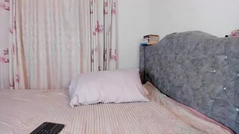 Snapshot of hadaa_ chatting on June 18, 2026, 11:31 pm Hada online show from June 18, 2026, 11:31 pm