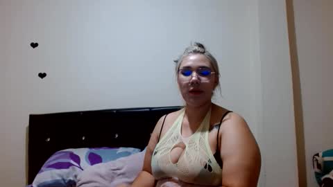 hader_wild21 online show from December 18, 2025, 1:44 am