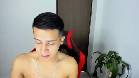 hades_horny_ online show from April 15, 2026, 5:58 am