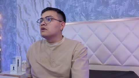  hades  online show from December 19, 2025, 11:39 am