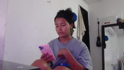 hadesmit1 online show from April 7, 2026, 2:50 pm