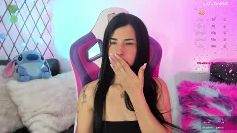 Snapshot of hadid_jimenez chatting on October 9, 2025, 8:29 pm Hadid online show from October 9, 2025, 8:29 pm