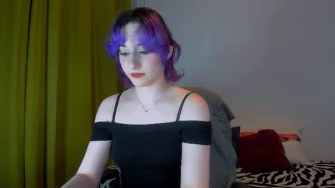 Snapshot of hadley_mills chatting on June 11, 2026, 7:34 pm hadley online show from June 11, 2026, 7:34 pm