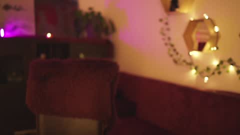 hahayessihaveone online show from January 9, 2025, 9:05 pm