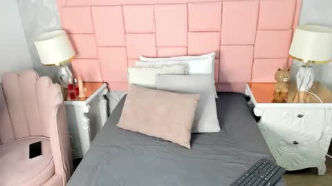 Snapshot of hailey_07 chatting on March 1, 2026, 7:27 pm hailey 07 online show from March 1, 2026, 7:27 pm