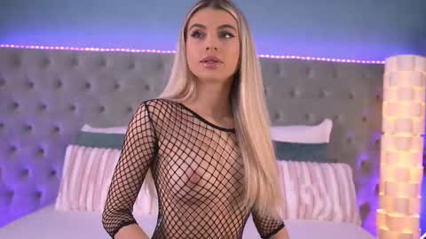 Snapshot of hailey_madow chatting on November 4, 2025, 7:18 am Hailey online show from November 4, 2025, 7:18 am