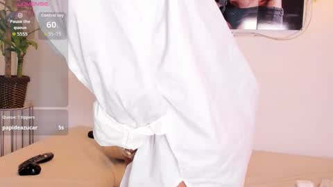 Hailey Thompson online show from October 7, 2025, 9:34 pm