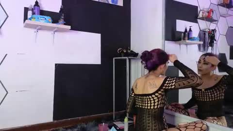 haileycat_ online show from December 23, 2025, 1:36 am