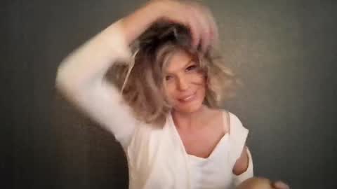 Hailey online show from February 12, 2026, 7:42 pm