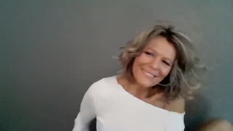 Hailey online show from February 27, 2026, 6:52 pm