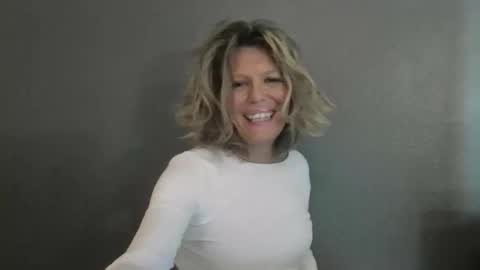 Hailey online show from April 18, 2026, 7:58 pm