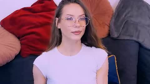 Carla online show from August 3, 2026, 7:28 pm