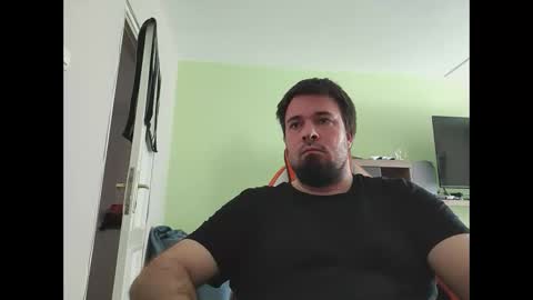 Snapshot of hairy_guy007 chatting on March 1, 2025, 12:23 pm hairy_guy007 online show from March 1, 2025, 12:23 pm