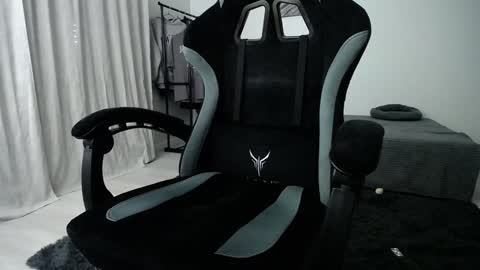 Adam online show from January 1, 2025, 10:24 pm