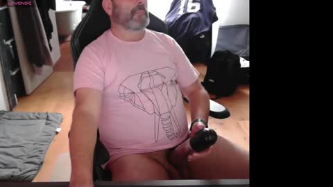 Snapshot of hairyfred73 chatting on October 3, 2025, 12:13 pm hairyfred73 online show from October 3, 2025, 12:13 pm