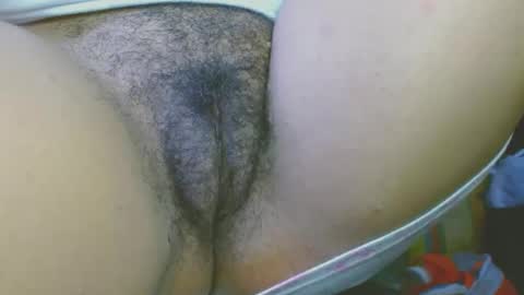 Snapshot of hairygirl83 chatting on May 6, 2026, 12:54 pm hairygirl83 online show from May 6, 2026, 12:54 pm