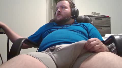 Snapshot of hairymikey chatting on May 12, 2026, 4:09 am hairymikey online show from May 12, 2026, 4:09 am