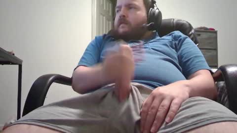 Snapshot of hairymikey chatting on June 1, 2026, 5:31 am hairymikey online show from June 1, 2026, 5:31 am