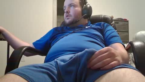 Snapshot of hairymikey chatting on June 23, 2026, 3:37 am hairymikey online show from June 23, 2026, 3:37 am