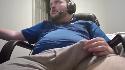 Snapshot of hairymikey chatting on July 8, 2026, 4:28 am hairymikey online show from July 8, 2026, 4:28 am