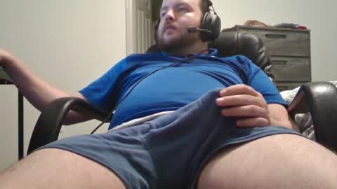 Snapshot of hairymikey chatting on July 16, 2026, 3:34 am hairymikey online show from July 16, 2026, 3:34 am