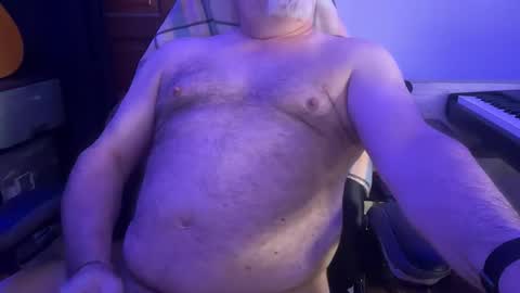 Snapshot of hairynudist1967 chatting on April 18, 2026, 1:37 pm hairynudist1967 online show from April 18, 2026, 1:37 pm