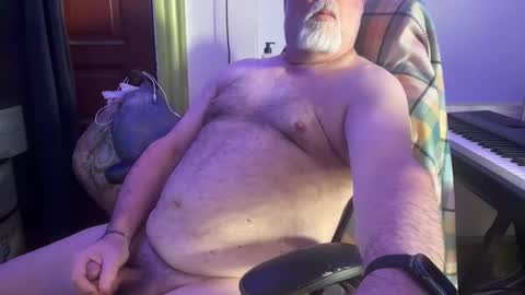 Snapshot of hairynudist1967 chatting on April 24, 2026, 3:47 pm hairynudist1967 online show from April 24, 2026, 3:47 pm
