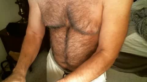 Snapshot of hairypecsguy chatting on November 18, 2025, 1:33 am Hairy pecs online show from November 18, 2025, 1:33 am