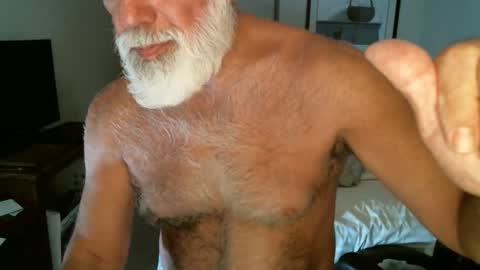 Snapshot of hairypecsguy chatting on May 16, 2026, 10:36 am Hairy pecs online show from May 16, 2026, 10:36 am