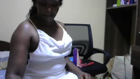 hairypussybigassy001 online show from December 21, 2024, 3:25 am