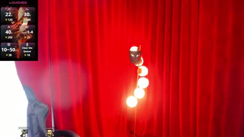 Haku Please help me with your thumbs up its important  online show from February 26, 2025, 8:33 pm