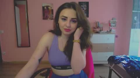Snapshot of halleyg chatting on May 19, 2026, 1:39 pm Ann online show from May 19, 2026, 1:39 pm