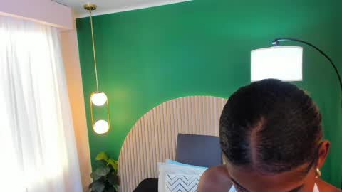 Snapshot of halleylorens chatting on May 1, 2026, 6:45 pm Halley Lorens online show from May 1, 2026, 6:45 pm