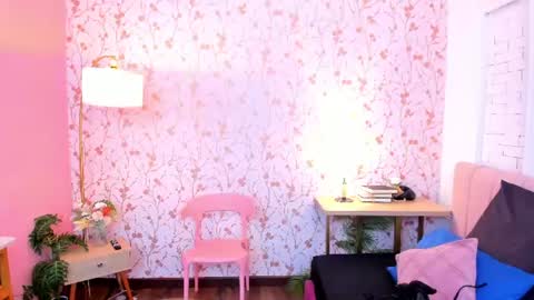 Snapshot of halleylorens chatting on June 25, 2026, 7:07 pm Halley Lorens online show from June 25, 2026, 7:07 pm
