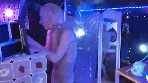 Snapshot of halovalentine chatting on January 25, 2025, 12:17 am halovalentine online show from January 25, 2025, 12:17 am