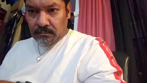 Snapshot of hammybone74 chatting on January 22, 2025, 9:35 am Hammy online show from January 22, 2025, 9:35 am