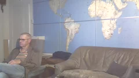 Prefer men 80 online show from October 12, 2025, 7:13 pm