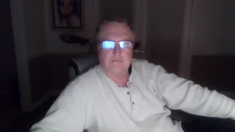 Snapshot of han63 chatting on January 7, 2025, 11:58 am Han online show from January 7, 2025, 11:58 am