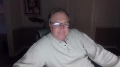 Snapshot of han63 chatting on January 17, 2025, 12:21 pm Han online show from January 17, 2025, 12:21 pm