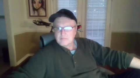 Snapshot of han63 chatting on January 28, 2025, 12:22 pm Han online show from January 28, 2025, 12:22 pm