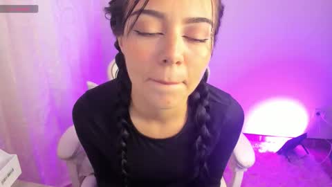 Hana Garcia online show from October 28, 2025, 10:34 pm