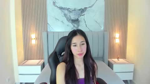 Snapshot of hana_russo chatting on November 19, 2025, 3:50 am Hana online show from November 19, 2025, 3:50 am