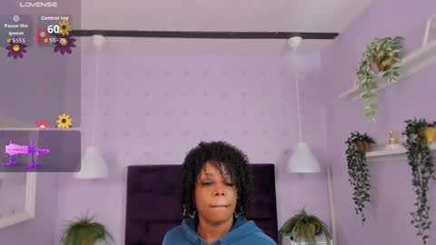 Snapshot of hanaahquinn chatting on November 4, 2025, 11:42 am hanaahquinn online show from November 4, 2025, 11:42 am