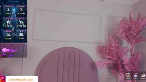 Snapshot of hanaahquinn chatting on December 17, 2025, 11:38 am hanaahquinn online show from December 17, 2025, 11:38 am