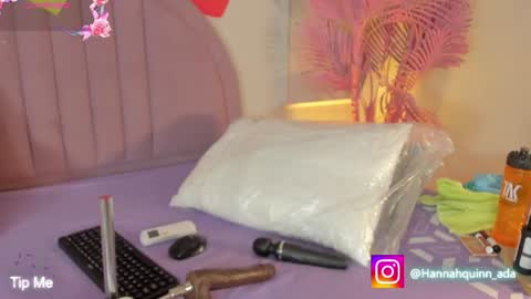 hanaahquinn online show from June 29, 2026, 11:43 am