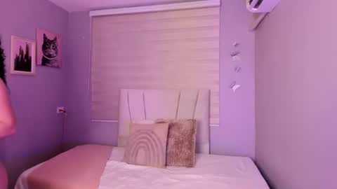 Snapshot of hanah_line chatting on July 30, 2026, 1:10 pm Hanna Lineros online show from July 30, 2026, 1:10 pm