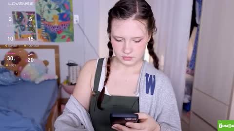 Snapshot of hanahwoods chatting on November 27, 2025, 2:24 am hanahwoods online show from November 27, 2025, 2:24 am