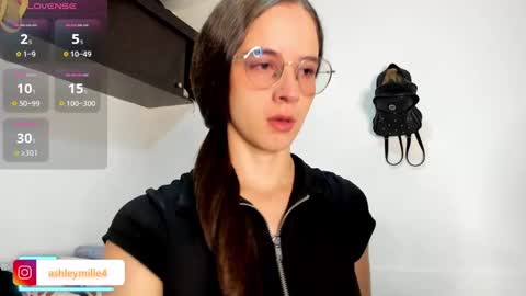 hanasleep online show from October 29, 2025, 7:15 pm